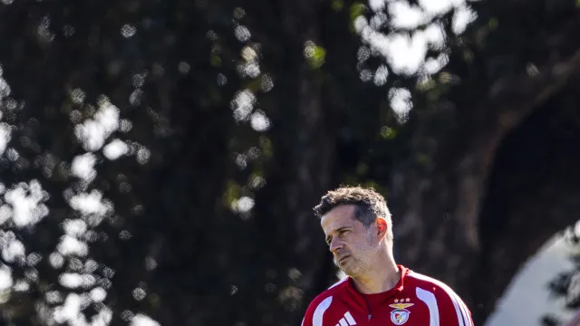Marco Silva recebe duas más notícias na véspera do Omonia-Benfica