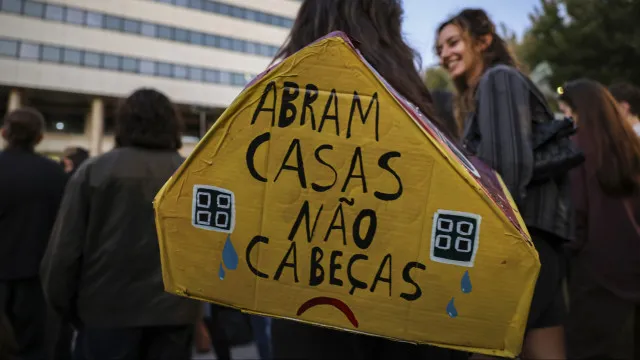 
                    Autoritarismo está a enraizar-se e Portugal está entre países em alerta
                