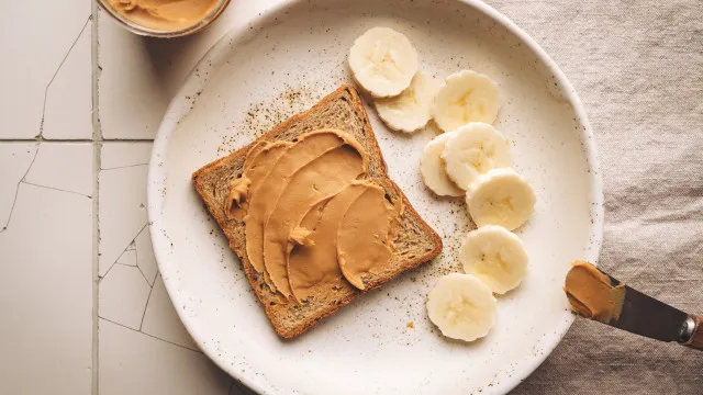 
                    Tensão alta? Eis o deve tomar ao pequeno-almoço, segundo nutricionista
                