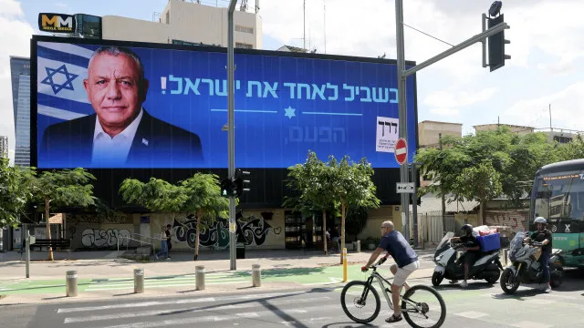 Eisenkot exclui integrar um governo liderado por Netanyahu após votação