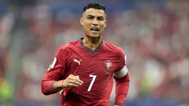"As pessoas ao redor de Cristiano Ronaldo estragaram tudo. É má gestão"