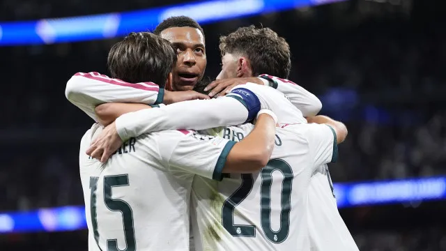 Bernardo marca na vitória do Real Madrid. Villa e Betis imbatíveis