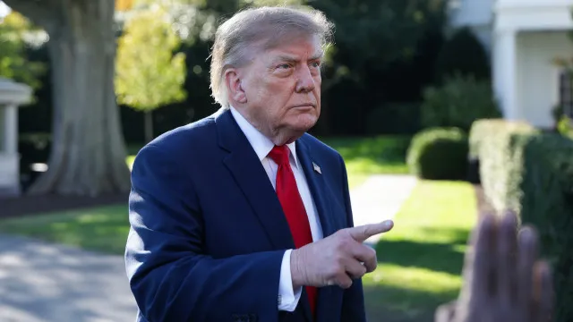 Trump quer que centros de dados de IA sejam autossuficientes em energia