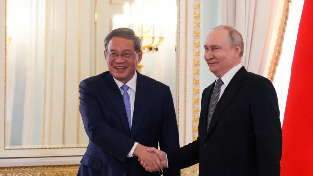 China e Rússia denunciam "ingerências externas destrutivas" na Eurásia