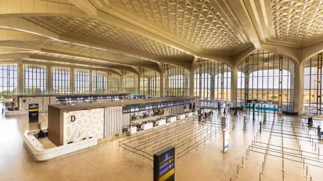 Balanço de vítimas de ataque contra aeroporto saudita sobe para 2 mortos