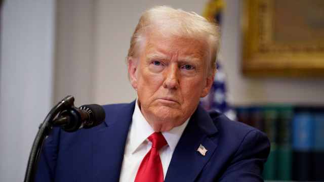 Trump diz que está observando as eleições no Brasil
