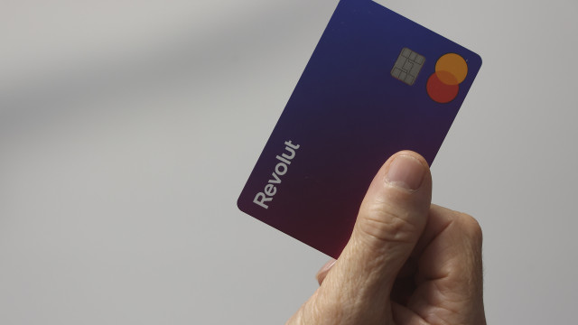 Revolut alerta sobre atrasos em saldos após falha na Google Cloud