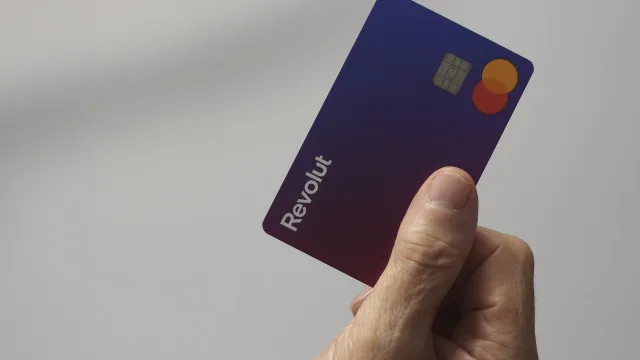 Revolut alerta sobre atrasos em saldos após falha na Google Cloud