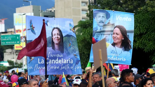 Venezuelanos saem à rua em apoio a María Corina e exigem presidenciais