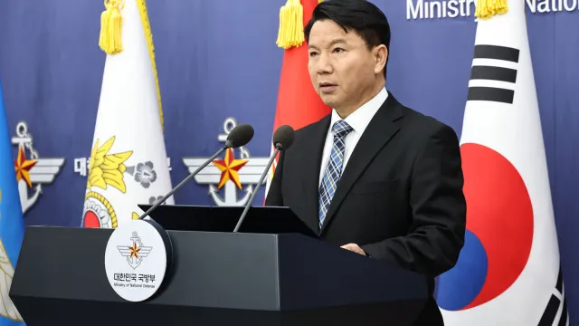 
                    Coreia do Sul propõe negociações militares com Coreia do Norte
                
