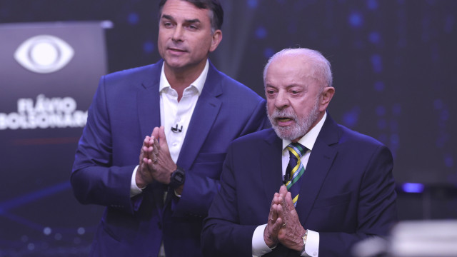 Num Brasil dividido, Lula e Bolsonaro vão a votos: O que promete cada um?