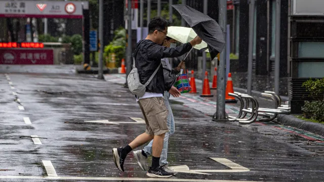 Tufão Champi causa um morto e 171 feridos em Taiwan
