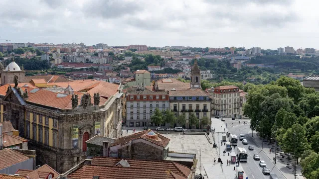 
                    Porto quer multiplicar por 10 o IMI de casas devolutas no centro
                