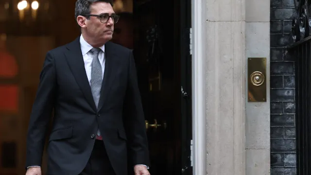 Burnham defende junto a Trump "acesso total" de Kyiv ao Starlink
