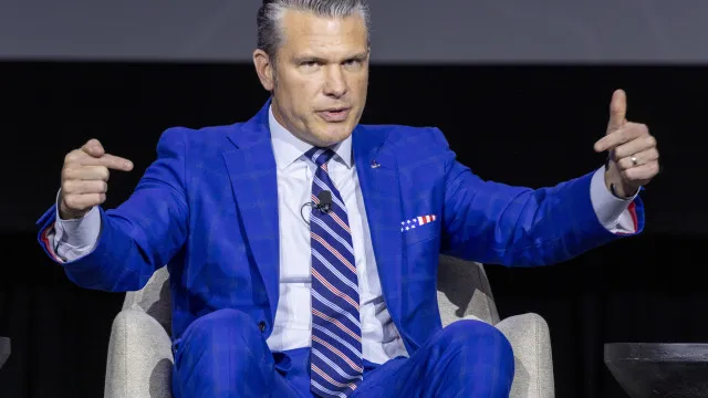 Hegseth acusa institutos chineses em universidades de serem ameaça