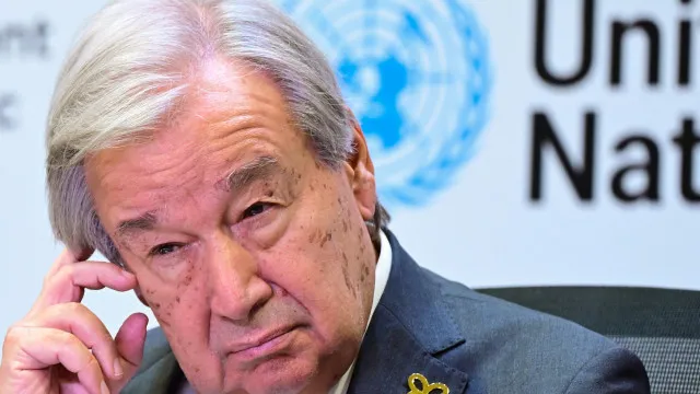 
                    Guterres chega ao Egito com mensagem para travar expansão da guerra
                