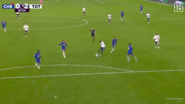 
                    Slalom maradoniano? Tel fez o que quis do Chelsea e dá triunfo aos spurs
                