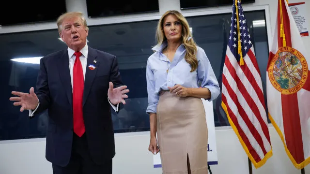 
                    Donald Trump já votou antecipadamente para as intercalares nos EUA
                