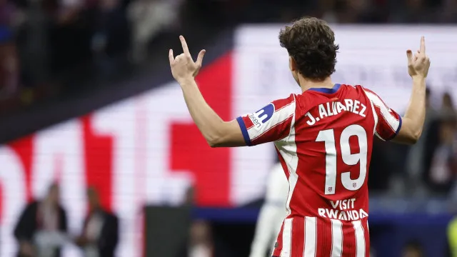 Atlético de Madrid passa teste diante do Deportivo e aproxima-se do Barça