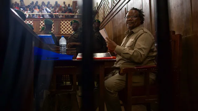
                    Opositor político Tundu Lissu ameaça iniciar greve de fome na Tanzânia
                