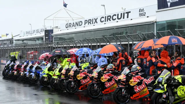
                    MotoGP cancela corridas na Austrália devido ao mau tempo
                