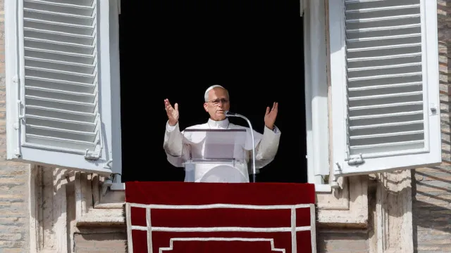 
                    Papa preocupado com 