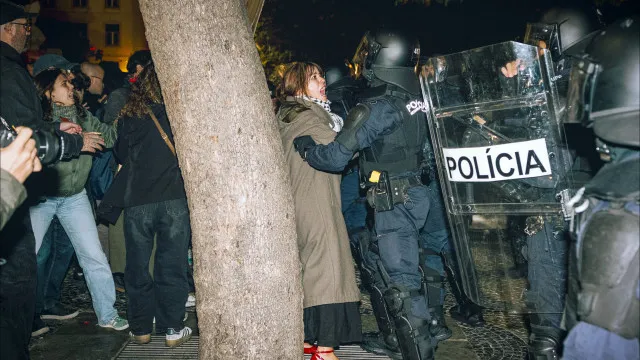 27 feridos em Lisboa após ação policial na Acampada do Rossio