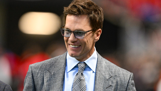 Tom Brady começa a namorar supermodelo Candice Swanepoel, afirma revista