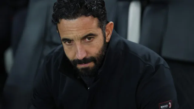 
                    Ruben Amorim responde com vitória às críticas e lança AC Milan ao pódio
                