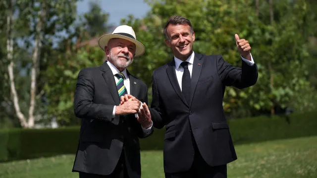 Macron felicita Lula e deseja trabalho em conjunto por "mundo mais justo"
