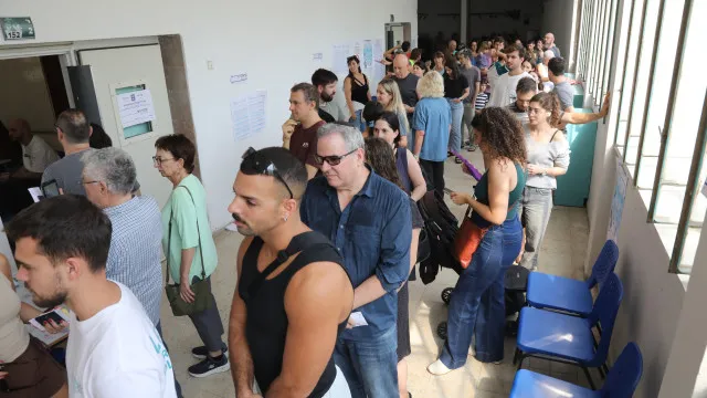 
                    Israel: Participação nas primeiras horas semelhante à votação de 2022
                