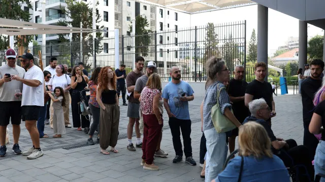 
                    Afluência às urnas em Israel atinge recorde de 44,9% às 14:00
                
