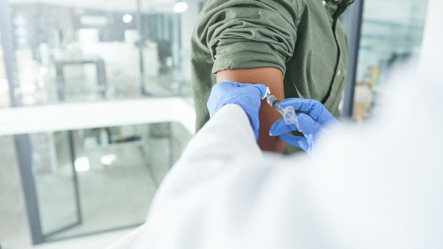Vacina da gripe? Não há stock para o privado.