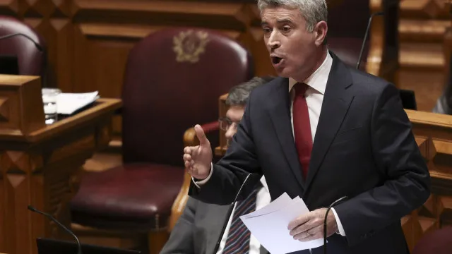 Carneiro acusa Governo de falta de diálogo nas manifestações