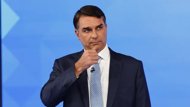 Argentina garante que Flávio Bolsonaro não pediu asilo no país