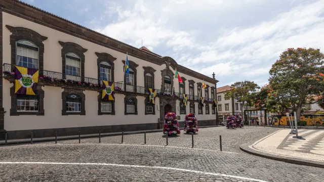 
                    Câmara do Funchal com dotação de 2 milhões para facilitar habitação
                