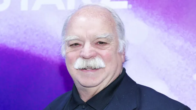 
                    Revelada causa da morte Richard Riehle, estrela de 