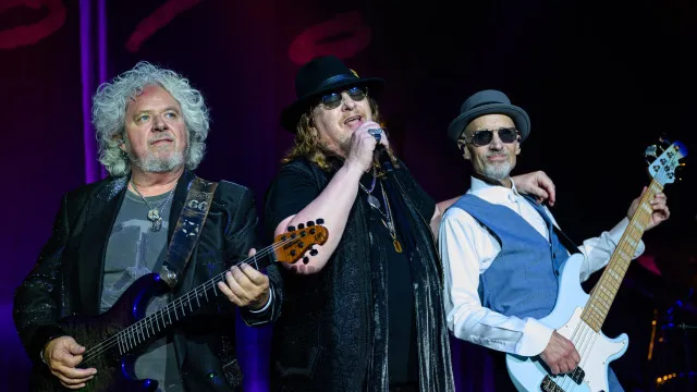 
                    Toto e Todd Rundgren atuam no Festival Jardins do Marquês em julho
                