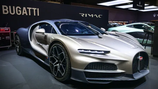 Líder da Bugatti admite V16 com caixa manual e pensa na simplificação