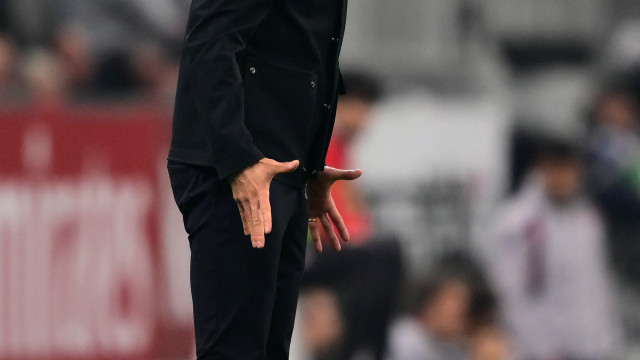 Hecatombe total do Milan resulta em derrota de Amorim. Inter bate Venezia