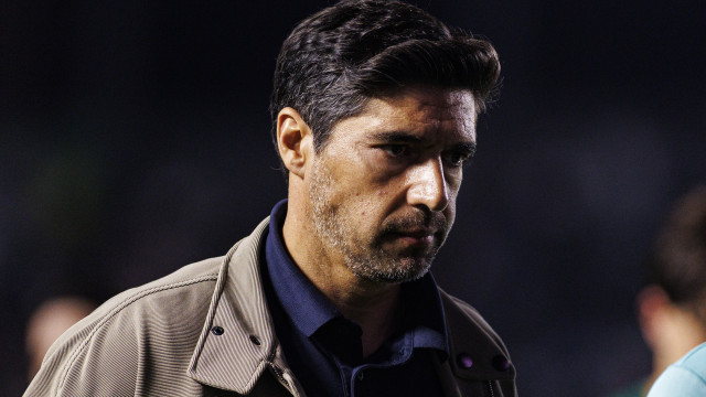 Palmeiras complica disputa pelo título; Abel se irrita: 