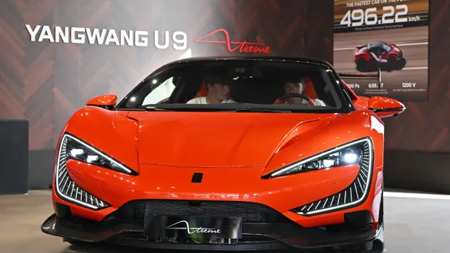 Este supercarro chinês da BYD vai tentar chegar aos 500 km/h em novembro
