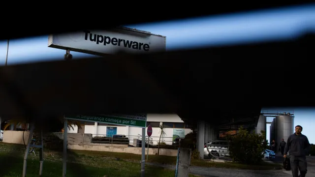
                    Tupperware vende antiga fábrica em Montalvo por 4 milhões de euros
                