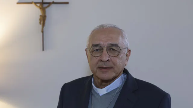 
                    Bispo português vê Macau como espaço de diálogo entre China e Vaticano
                