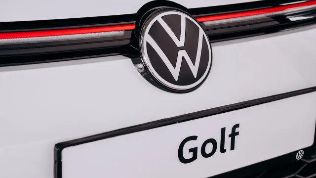 Futuro Volkswagen Golf elétrico em suspenso. Até quando?