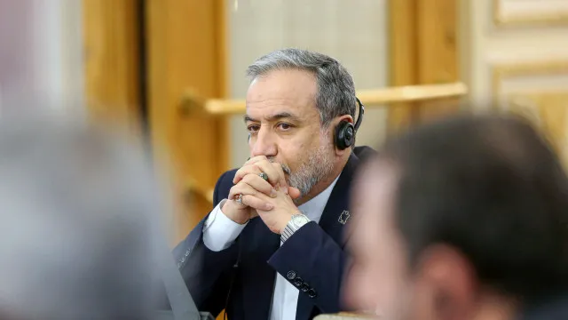 Irão afasta negociações diretas com EUA, diz chefe da diplomacia