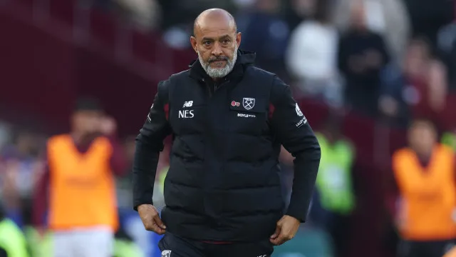 
                    Swansea e Wolves goleam enquanto West Ham dá trambolhão no Championship
                