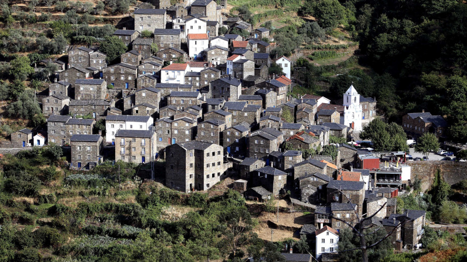 Posto de Turismo do Piódão finalista de prémio de arquitetura