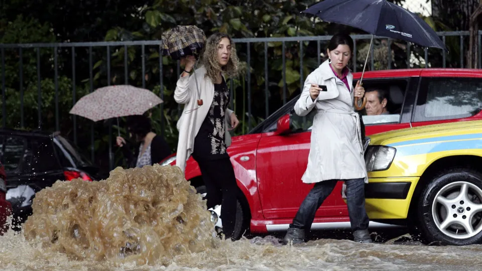 Madeira sob aviso amarelo devido à chuva a partir das 18h00 de hoje