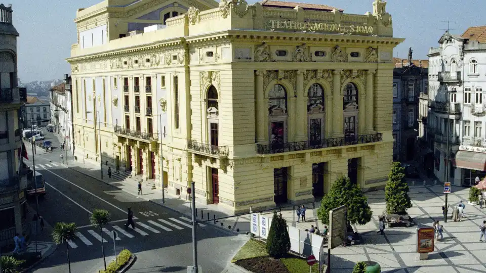 Teatro S. João abre temporada com 7 estreias e programa para 25 de Abril